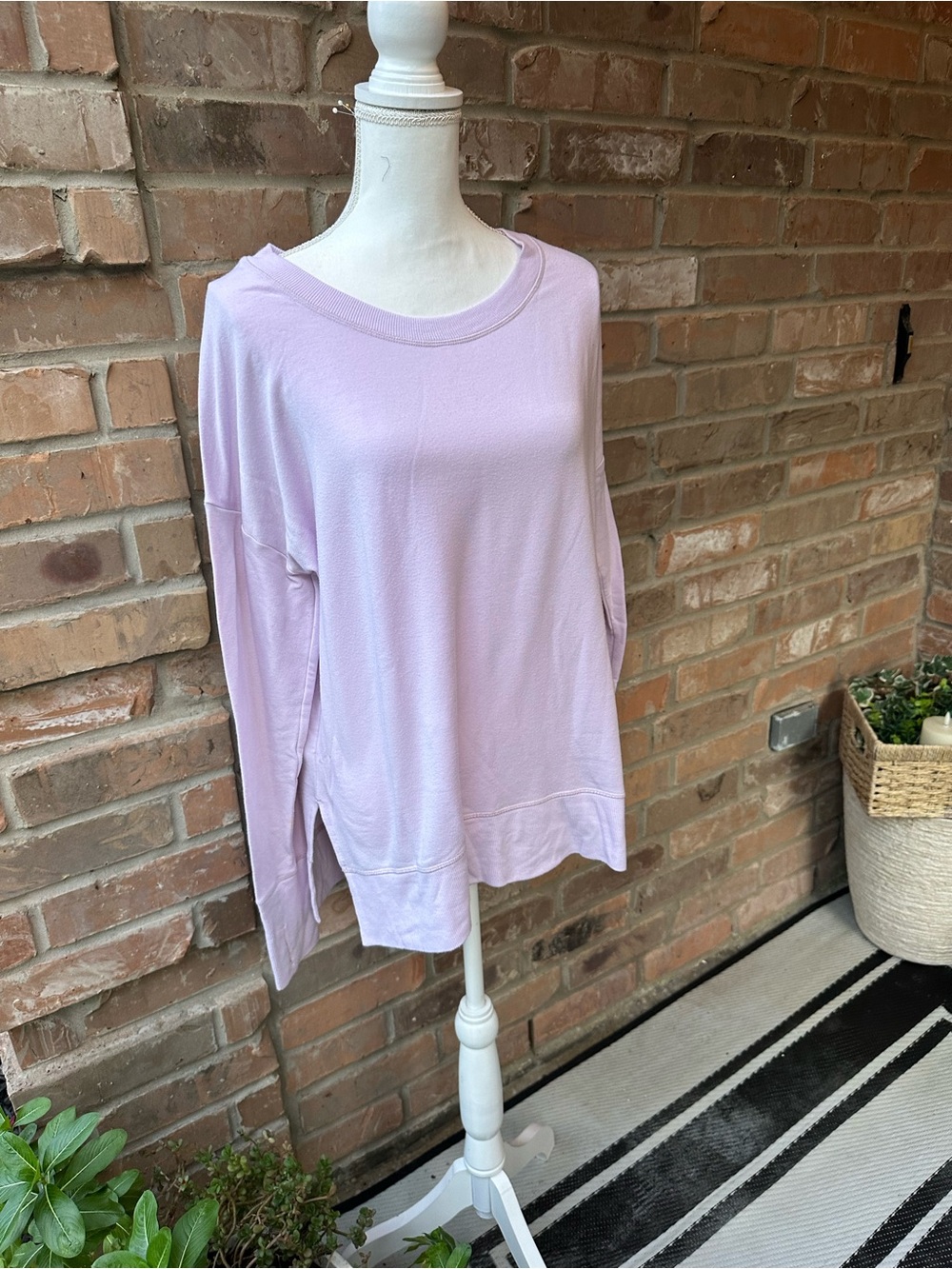 Athleta Lavender Relaxed-Fit Lounge Pullover